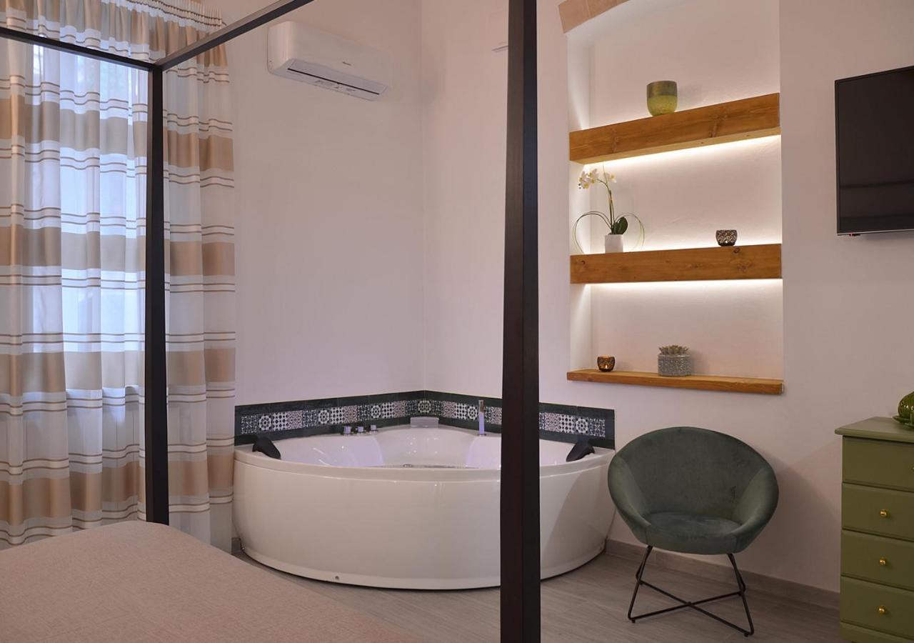 The Court Suites & Spa Taranto Eksteriør billede
