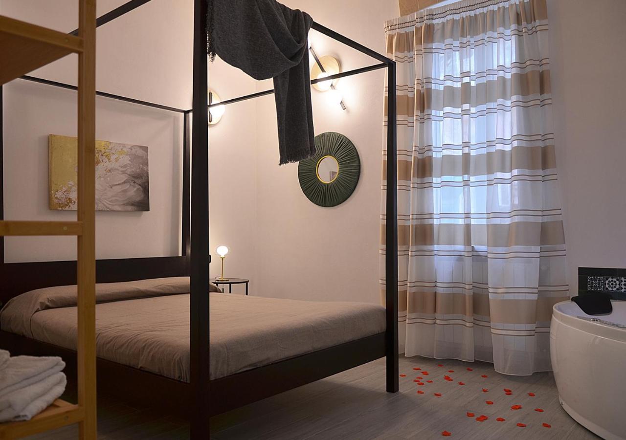 The Court Suites & Spa Taranto Eksteriør billede