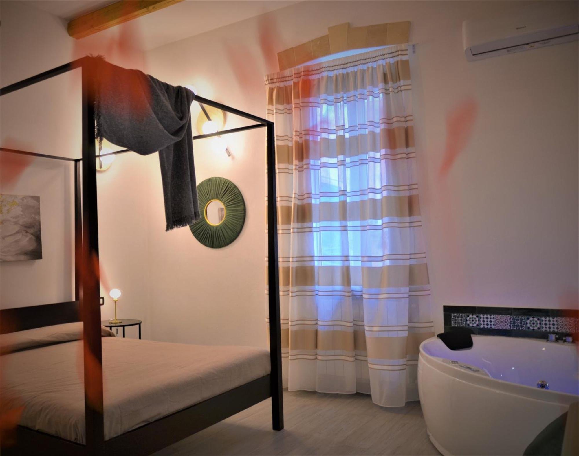 The Court Suites & Spa Taranto Eksteriør billede